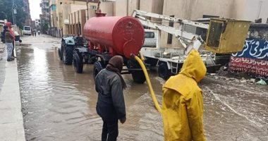 محافظ الشرقية يكلف الأجهزة التنفيذية باستمرار رفع مياه الأمطار من الشوارع