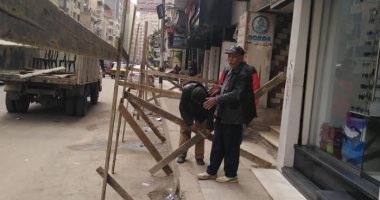 تساقط أجزاء خرسانية من عقار شرق الإسكندرية دون إصابات.. صور