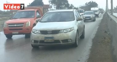 فيديو.. كثافات على طريق إسكندرية الزراعى بسبب تجمعات مياه الأمطار