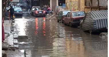 شكوى من غرق شوارع قرية منية الحيط محافظة الفيوم بمياه الأمطار