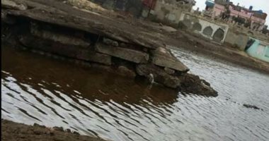 أهالى قرية طراد بمحافظة الدقهلية يشكون تراكم مياه الأمطار