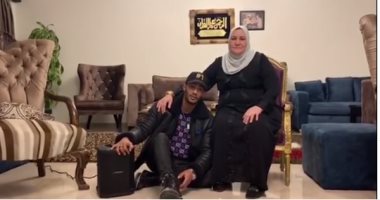 رضاها عنى من رضا رب العباد.. هكذا هنأ محمد رمضان والدته في عيد الأم "فيديو"