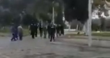 مستوطنون يقتحمون المسجد الأقصى لأول مرة بعد قرار إخلائه بسبب كورونا.. فيديو