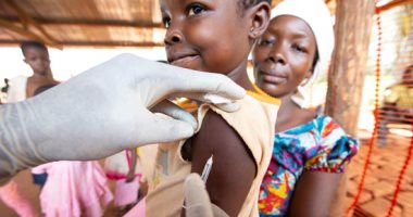 حملات تطعيم ضد "الحصبة" فى الكونغو