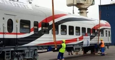 صور.. ميناء الإسكندرية يستقبل أول عربة سكة حديد نموذج من العربات الروسية للسكة