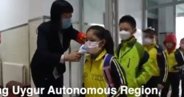 "زهور تتفتح من جديد" عودة الأطفال للمدارس في شينجيانج مع تراجع  كورونا.. فيديو
