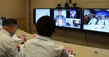 أطباء من الصين وإيطاليا يعقدون مؤتمرًا عبر الفيديو حول مرضى فيروس كورونا