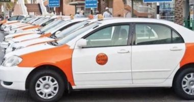 وزارة النقل بسلطنة عمان تقلص عدد ركاب سيارات الأجرة للوقاية من كورونا