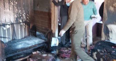 انتداب المعمل الجنائى لمعاينة حريق داخل صيدلية بمصر الجديدة