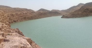 احتجاز 5 ملايين متر مكعب من مياه السيول خلف سد الكرم بوسط سيناء