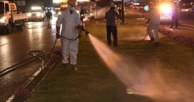 الحماية المدنية تجرى عملية تطهير للشوارع بكفر الشيخ لمواجهة كورونا