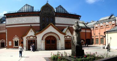 متحف روسى يتعرض لخسائر 64 مليون روبل بسبب كورونا