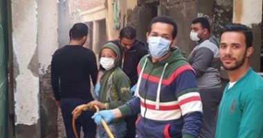 شباب قرية ابسوم الشرقية يشاركون بحملة تطهيرضد فيروس كرونا بالحيرة