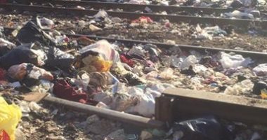 شكوى من انتشار القمامة بمنطقة مطار إمبابة فى الجيزة