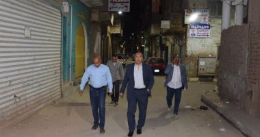 سكرتير محافظة الأقصر يقود جولة لمتابعة تطبيق حظر التجوال بالشوارع