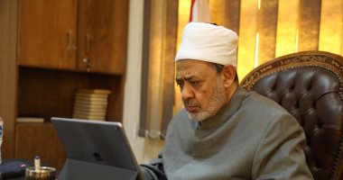 الإمام الأكبر يعقد اجتماعا مع قيادات الأزهر عبر الفيديو كونفرانس