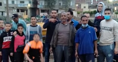 أهالى قرية قرموط بالدقهلية فى حملة لتطهير وتعقيم الشوارع ودور العبادة