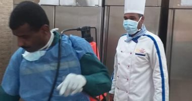 صور.. تعقيم مستشفى الأقصر العام بعد إصابة ممرض بكورونا وعزل 50 مخالطا له