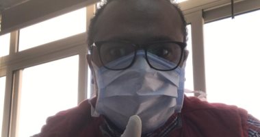 بالجوانتى والكمامة.. "سامح" يشارك فى مبادرة الوقاية من فيروس كورونا المستجد