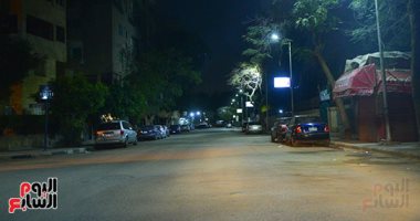 شوارع الجيزة خالية من المارة مع اليوم الثامن لحظر التجول