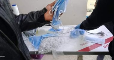 حبس 5 أشخاص صنعوا الكمامات من مواد مجهولة المصدر بالخليفة