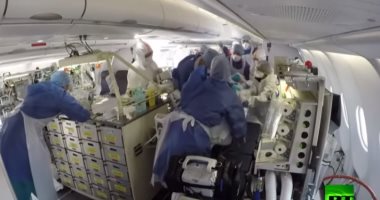 ‫فيديو.. مشاهد من داخل مستشفى عسكرى طائر ينقل مصابين بكورونا