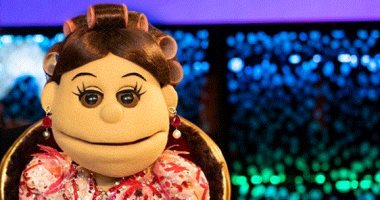 أبلة فاهيتا تبدأ أولى حلقات برنامجها من غير جمهور بسبب كورونا 