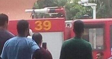 الحماية المدنية بالإسكندرية تدفع بـ 4 سيارات لإطفاء حريق بمستشفى القبارى.. صور