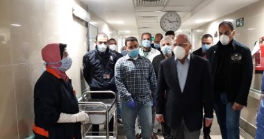 محافظ بورسعيد يتفقد مستشفى السلام ويشيد بالأطقم الطبية.. صور