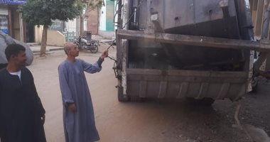رفع 45 طن من القمامة فى حملة نظافة بمركز البلينا فى سوهاج