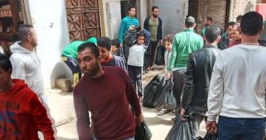 مصر جميلة.. توزيع 350 شنطة مواد غذائية على الأسر بالسيدة زينب