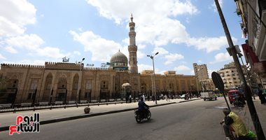 صور.. مسجد السيدة زينب يغلق أبوابه تطبيقاً لقرار الغلق