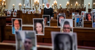 كنائس العالم تصلى على ضحايا كورونا وسط غياب تام لاحتفالات عيد الفصح
