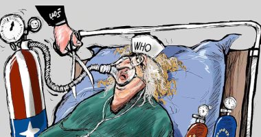كاريكاتير صحيفة سعودية.. ترامب يقطع شريان الحياة عن منظمة الصحة العالمية
