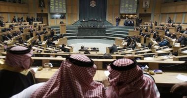 مجلس النواب الأردنى يجمد عضوية نائب لمدة عامين على خلفية المشاجرة فى البرلمان
