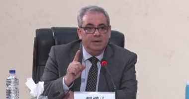 ممثل الصحة العالمية فى مصر يشرح عمليا طرق الوقاية من كورونا