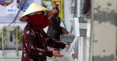 ابتكار ماكينة صراف آلى للأرز لإطعام الفقراء فى فيتنام لمواجهة تداعيات كورونا