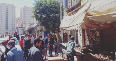 حملة إزالة مكبرة بمحور المحمودية وسوق العقادين بالإسكندرية