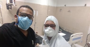 الجيش الأبيض.. طبيب وممرض بمستشفى جامعة السويس يشاركان بمبادرة اليوم السابع