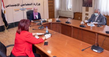 وزيرة التضامن تستقبل وفد المستثمرات العرب لبحث التعاون فى مجالات رعاية المسنين