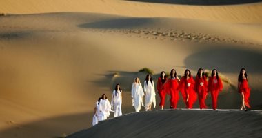 من سور الصين العظيم لـ قصر مراكش.. 7 عروض أزياء أقيمت بأماكن لا تنسى