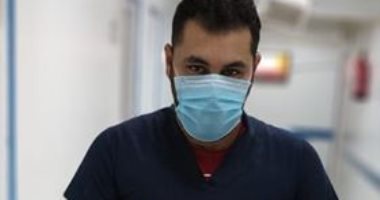 الجيش الابيض.. أحمد ممرض فى مواجهة كورونا بمستشفى جامعة قناة السويس