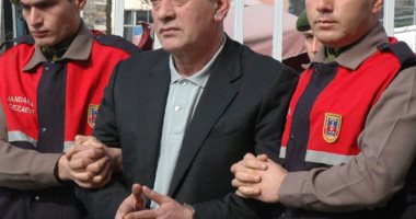 "أسوشيتدبرس": تركيا تطلق سراح زعيم عصابة إجرامية وتبقى المعارضين بالسجن