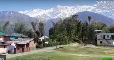 فيديو هنود يشاهدون جبال الهمالايا للمرة الأولى منذ عقود