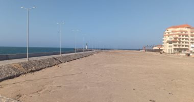 صور.. شواطئ رأس البر خالية من المواطنين بعد قرار إغلاقها لمواجهة كورونا