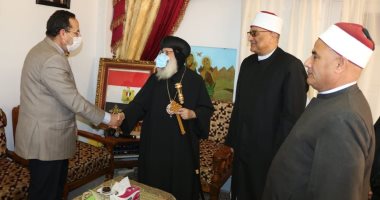 صور.. محافظ شمال سيناء يهنىء الأقباط بعيد القيامة المجيد بالعريش