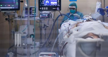 مستشفى ببرشلونة تبدأ تجربة دواء الإيبولا " Redemsivir" على مصابى كورونا