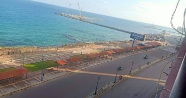 غلق طريق الكورنيش بالإسكندرية وتشديدات أمنية على الطرق.. صور