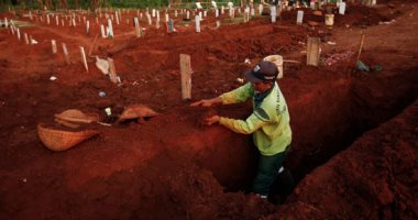 المقابر الجماعية تهيمن على إندونيسيا بسبب "كورونا"