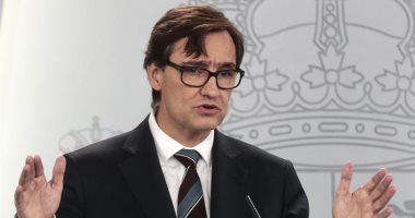 وزير الصحة الإسباني يحذر من عودة النشاط الكروي قريبا